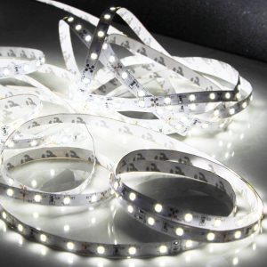LED traka Hladno bijela – SMD 2835 – 60 LEDs/m – IP22